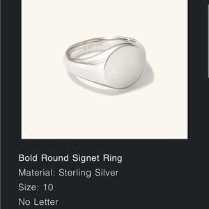 Mejuri Round Signet Ring